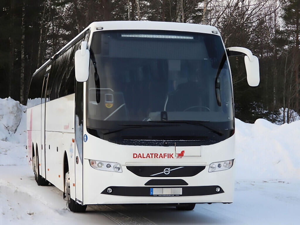 Betald utbildning och fast anställning som busschaufför i Idre.